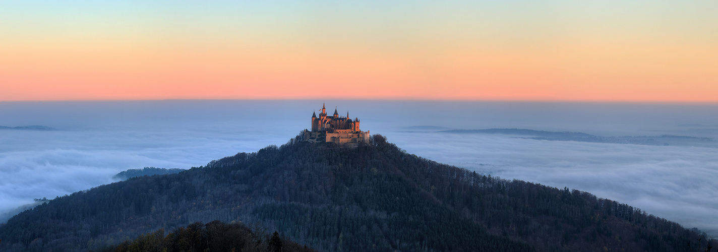Pano - Burg Sonnenaufgang