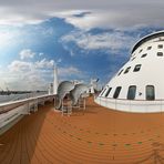 Pano: Queen Mary 2, 7 vorne
