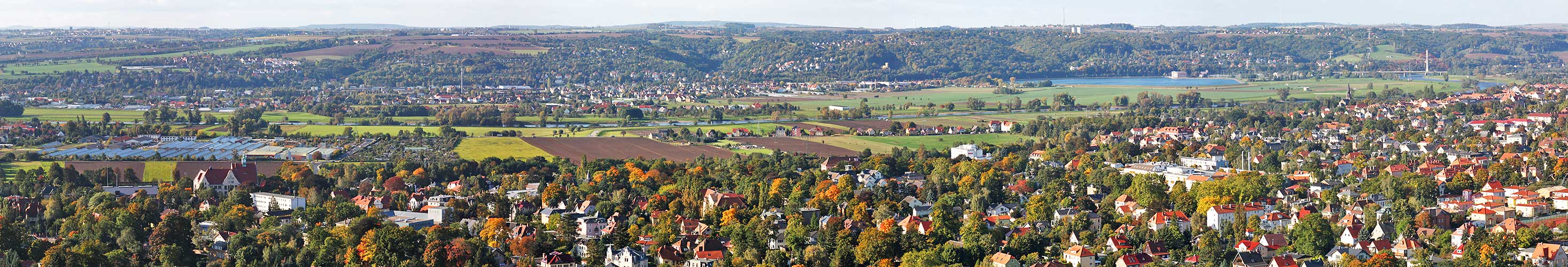 Pano Radebeul und Dresden vom Weinberg aus, der sich beim Biskarkturm befindet...