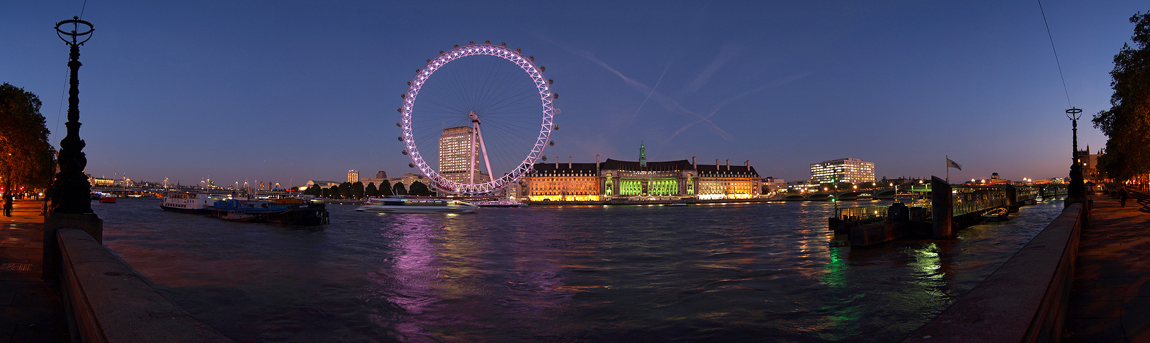 Pano vom London Eye mit County Hall