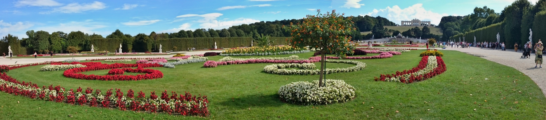 Pano von dem Park in Schönbrunn