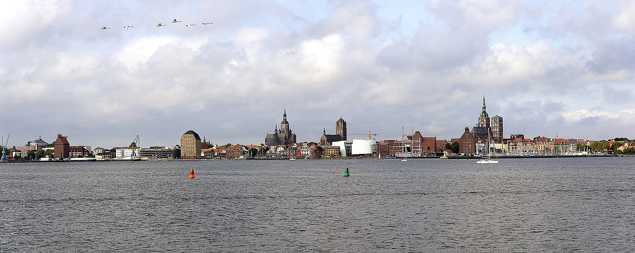 Panonrama Stalsund von der Hafenseite
