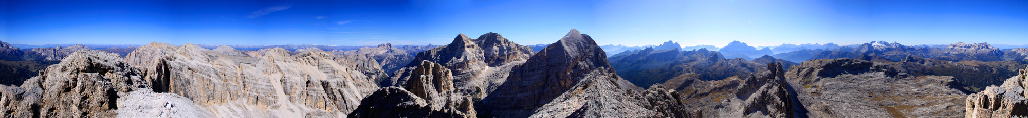 PANORAMA A 360° CIMA TOMASELLI 2980mt