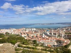 Panorama auf Almada ...