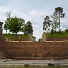 Panorama-Aufnahme der restaurierten Theater-Arena von Augusta Raurica