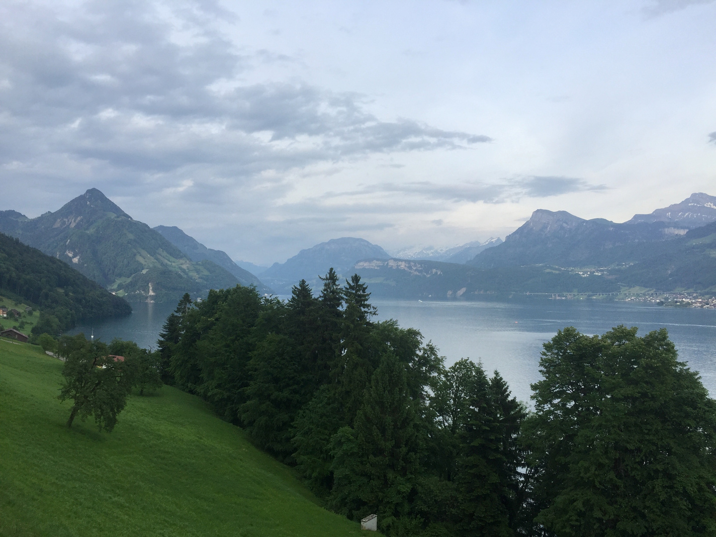 Panorama aus Ennetbürgen ...