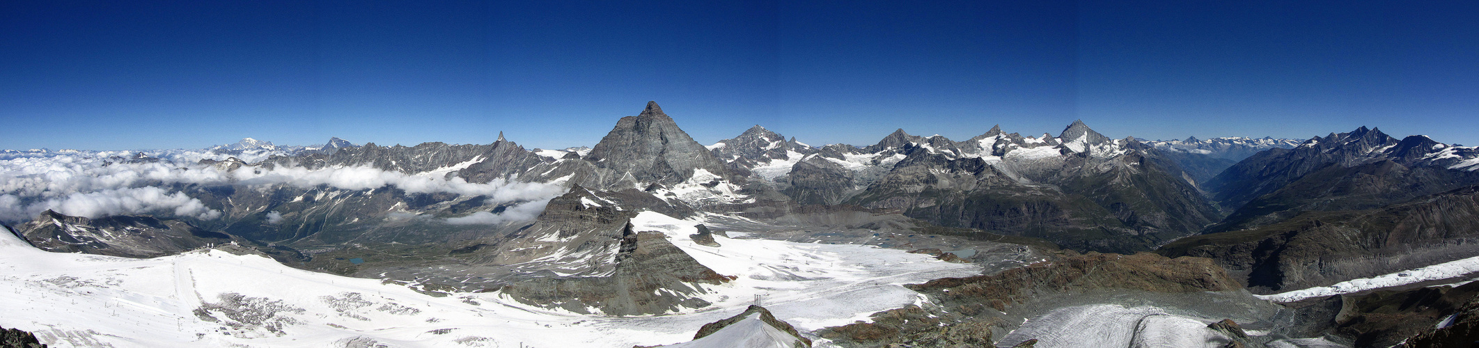 Panorama-Aussicht vom Klein Matterhorn auf 3883m !