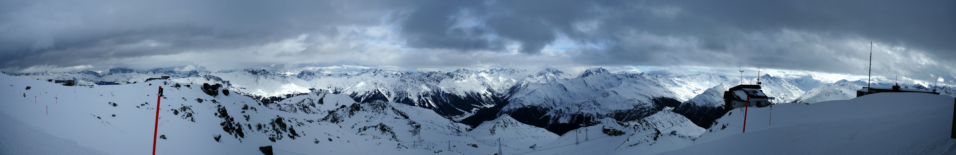 Panorama Blick vom Weissfluhgipfel (2844 m) in richtung Süden: Pischa und Jakobshorn