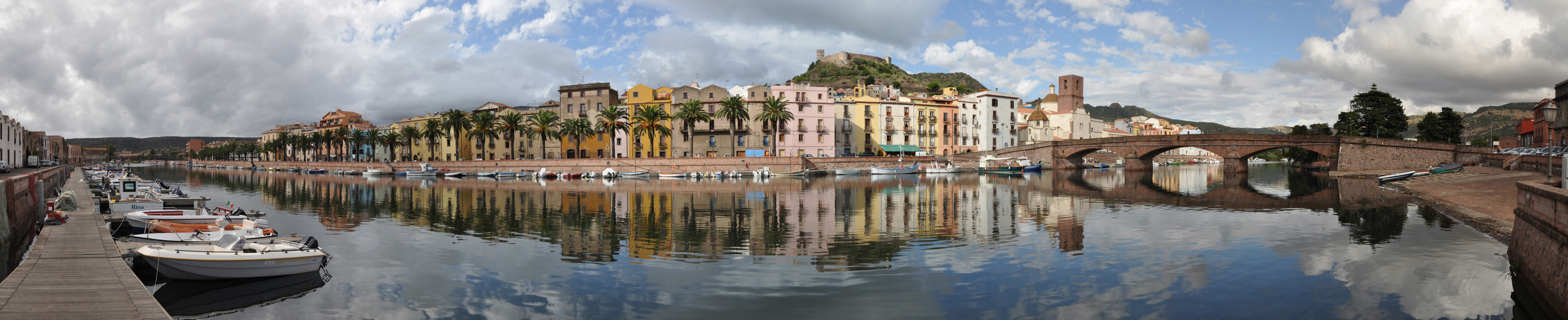 Panorama Bosa, Sardinien (Italien)