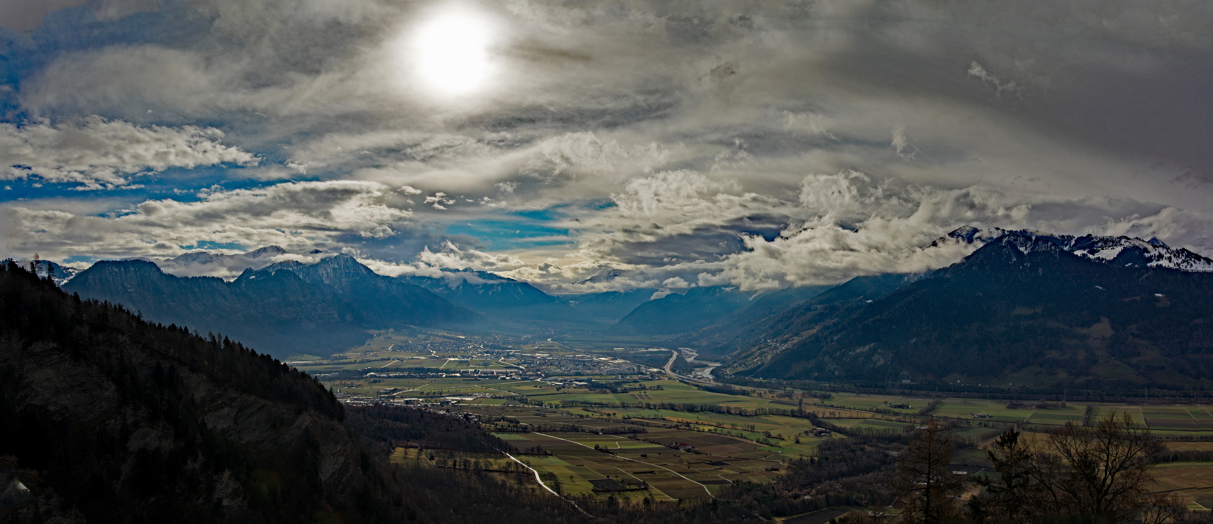 Panorama Bündner Herrschaft Richtung Chur