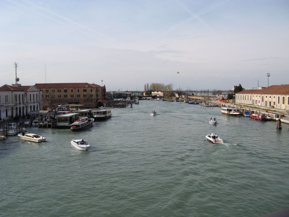 Panorama dal ponte della Costituzione