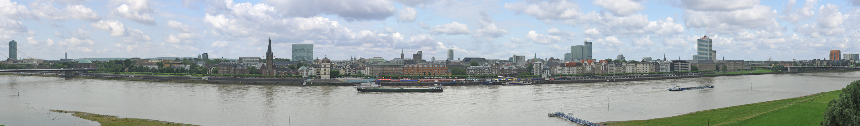 Panorama der Altstadt in Düsseldorf