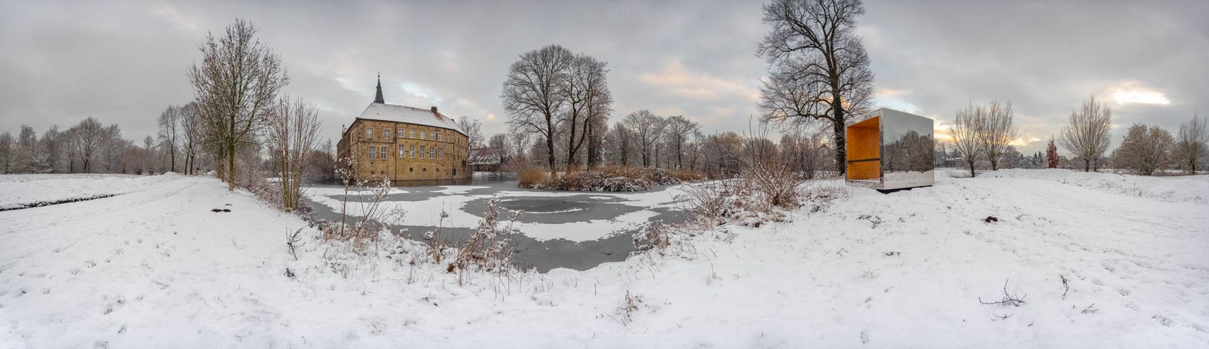 Panorama der Burg Lüdinghausen im Winter