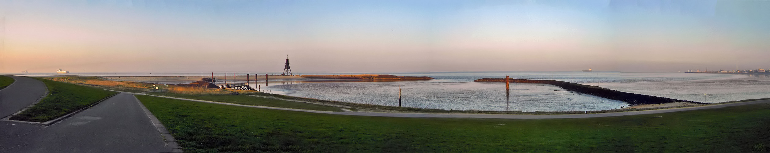 Panorama der Elbe vor Cuxhaven