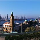 Panorama der Hamburger Landungsbrücken