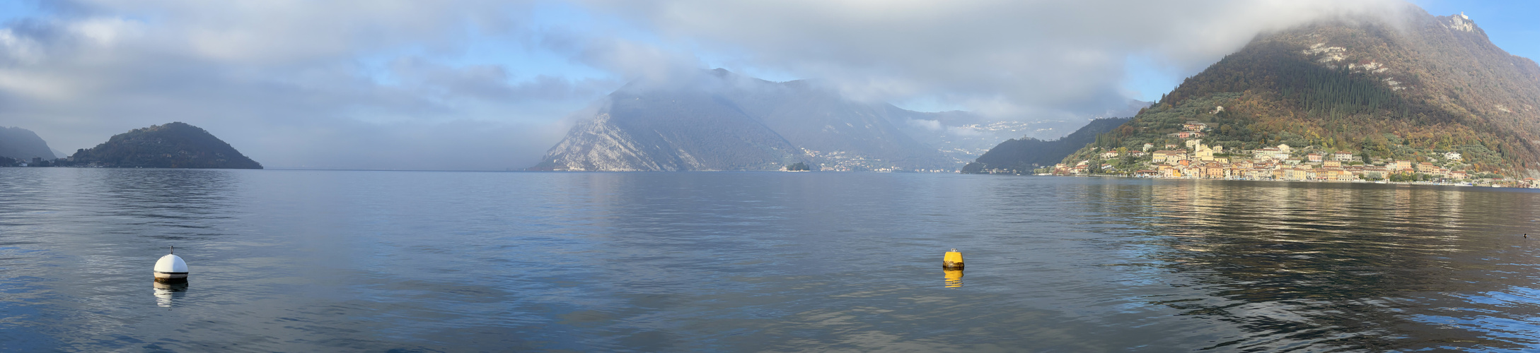 Panorama der Iseosee Herbst 2021 