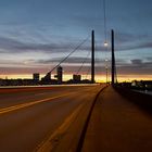 Panorama der Rheinknie Bruecke beim Sonnenaufgang