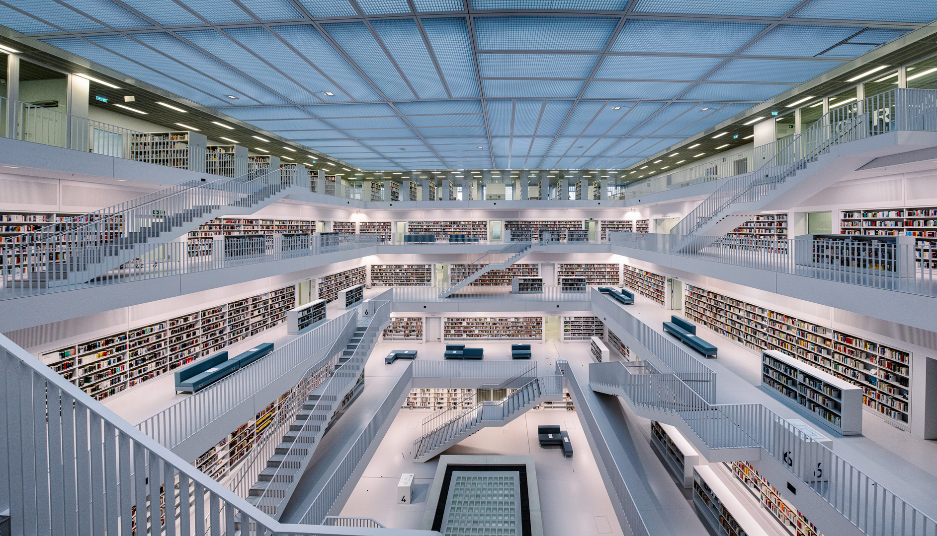 Panorama der Stadtbibliothek Stuttgart