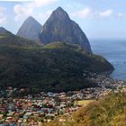 panorama des deux pitons de la Soufrière