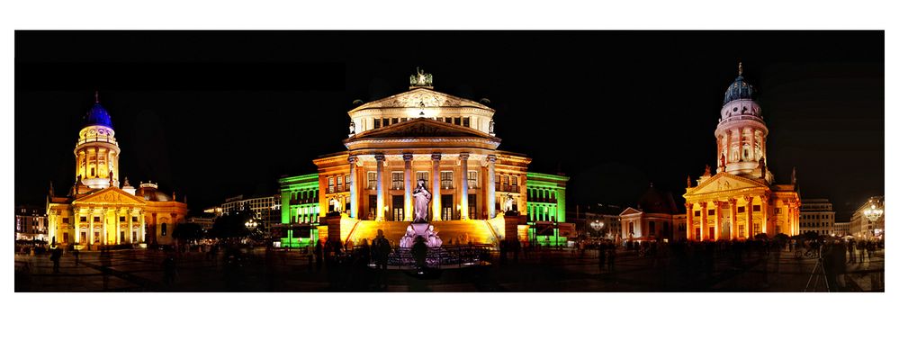 Panorama des Gendarmenmarktes in Berlin