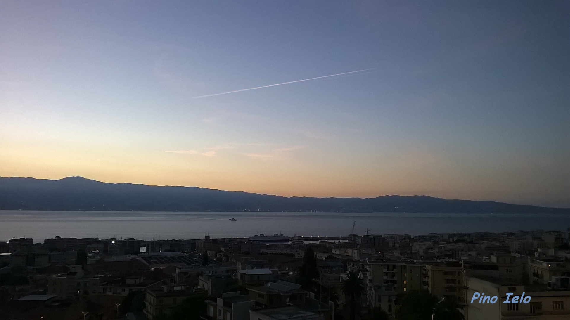 Panorama di Reggio Calabria e vista del porto