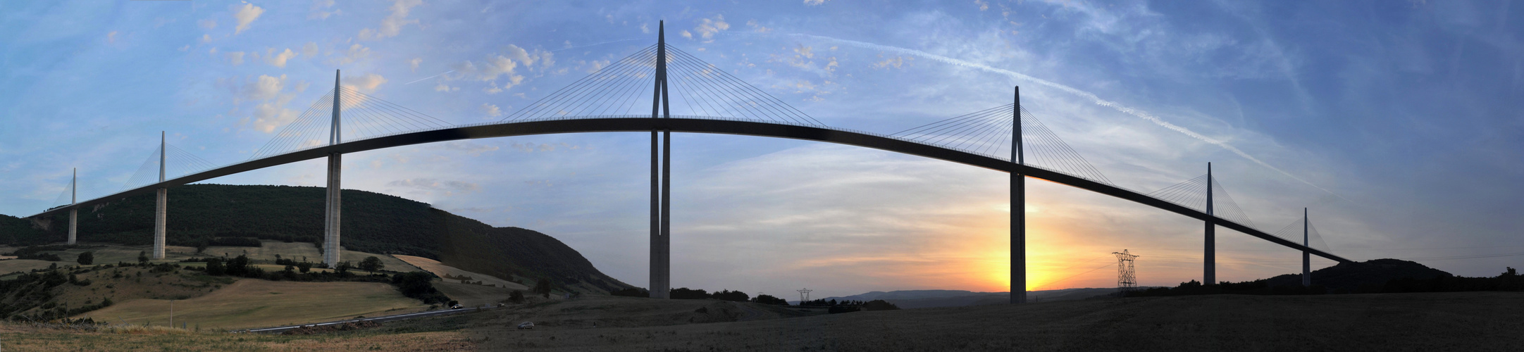 Panorama du Viaduc de Millau le 6 juillet 2015