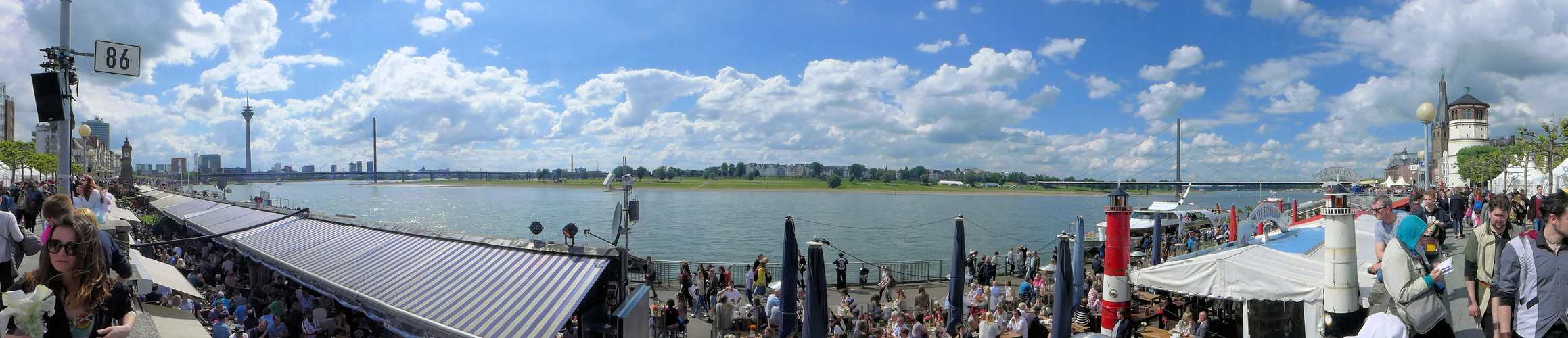 Panorama Düsseldorf am Japantag 2017 