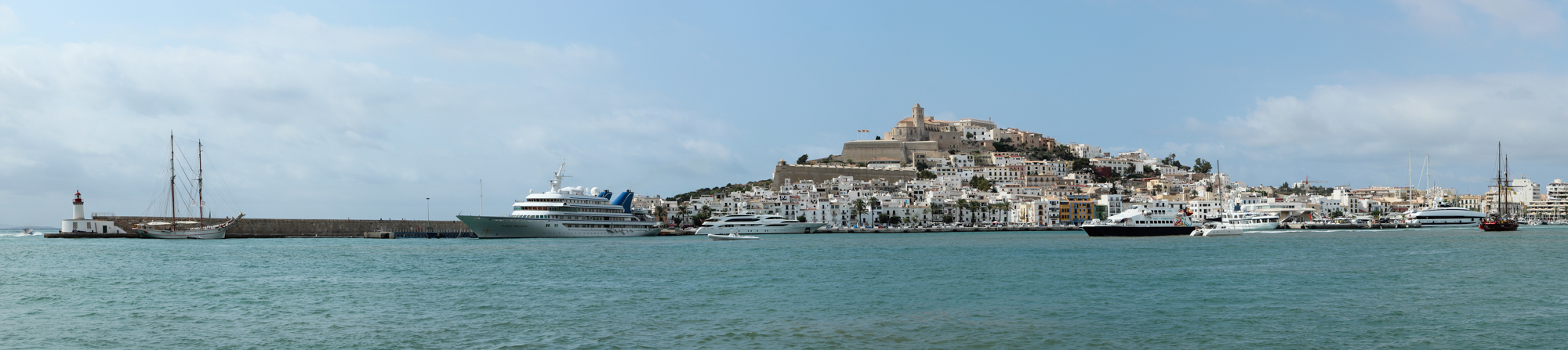 Panorama Eivissa mit dalt villa