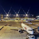 Panorama Flughafen Zürich by night