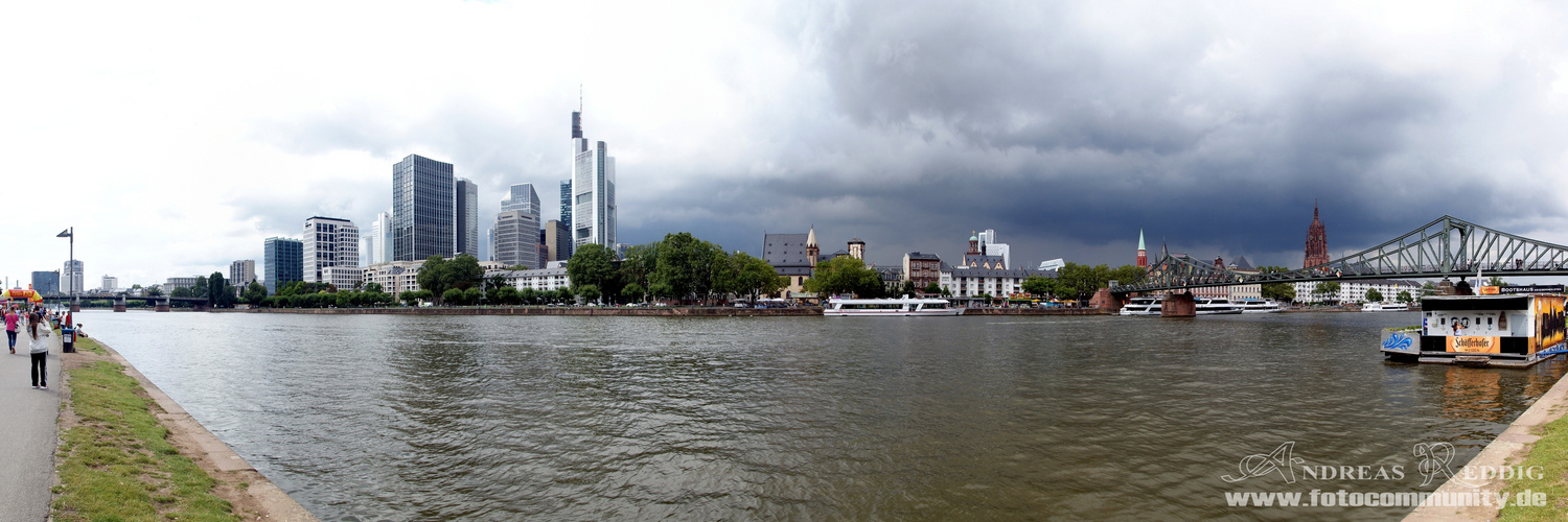 Panorama-Frankfurt/Main am 04. August 2021