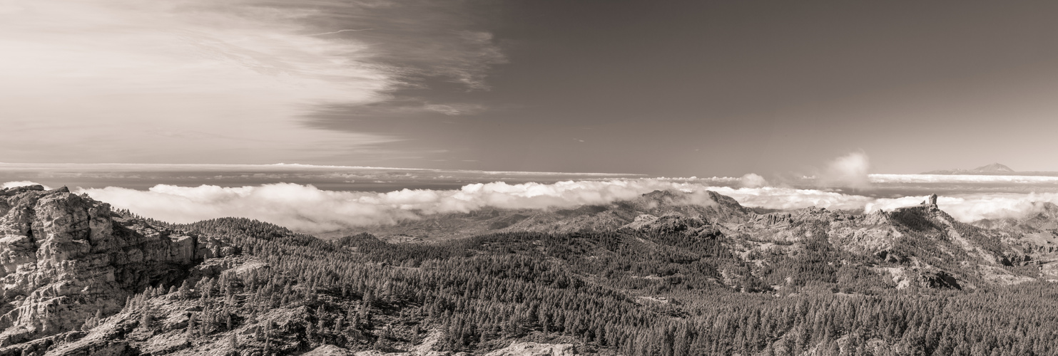 Panorama Gran Canaria mit Tiede auf Teneriffa