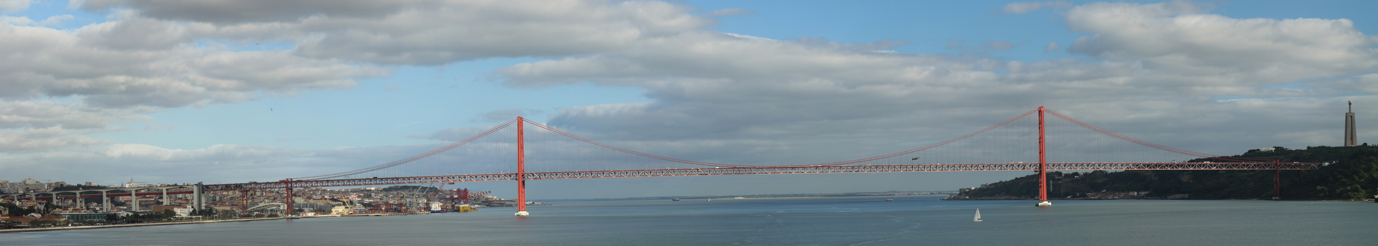 Panorama Hängebrücke Ponte 25 de Abril...