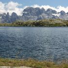 Panorama in riva al lago