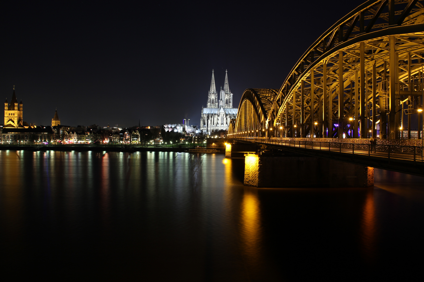 Panorama Köln bei Nacht