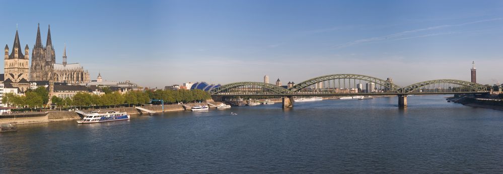 Panorama Kölner Dom und Hohenzollernbrücke