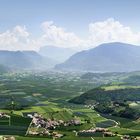 Panorama mit Blick Richtung Bozen, Missian, Eppan...