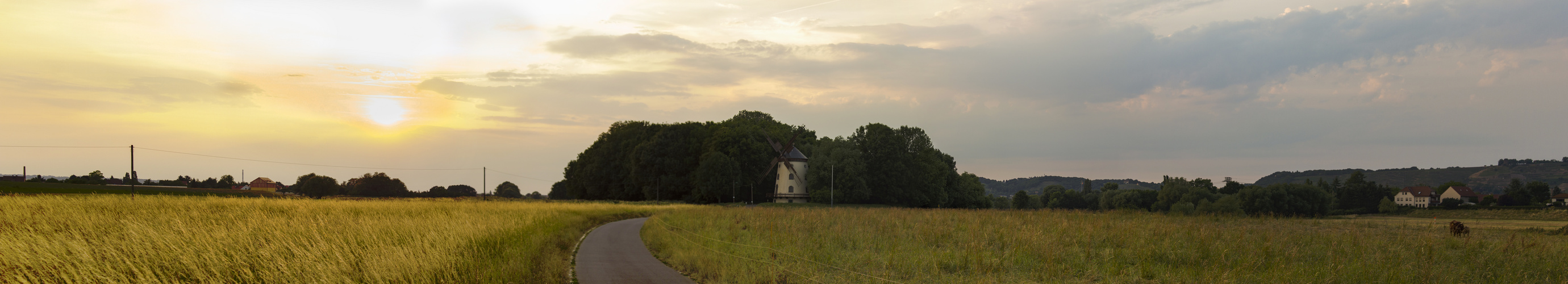 Panorama mit Windmühle