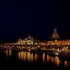 Panorama - Mitternacht am Elbufer in Dresden ....