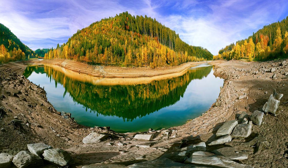 Panorama-Nagoldtalsperre im Herbst