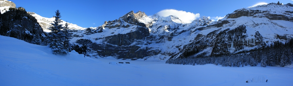 Panorama Oeschinensee im Winter