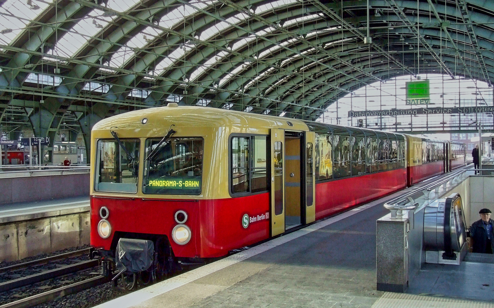 Panorama-S-Bahn Berlin (1)