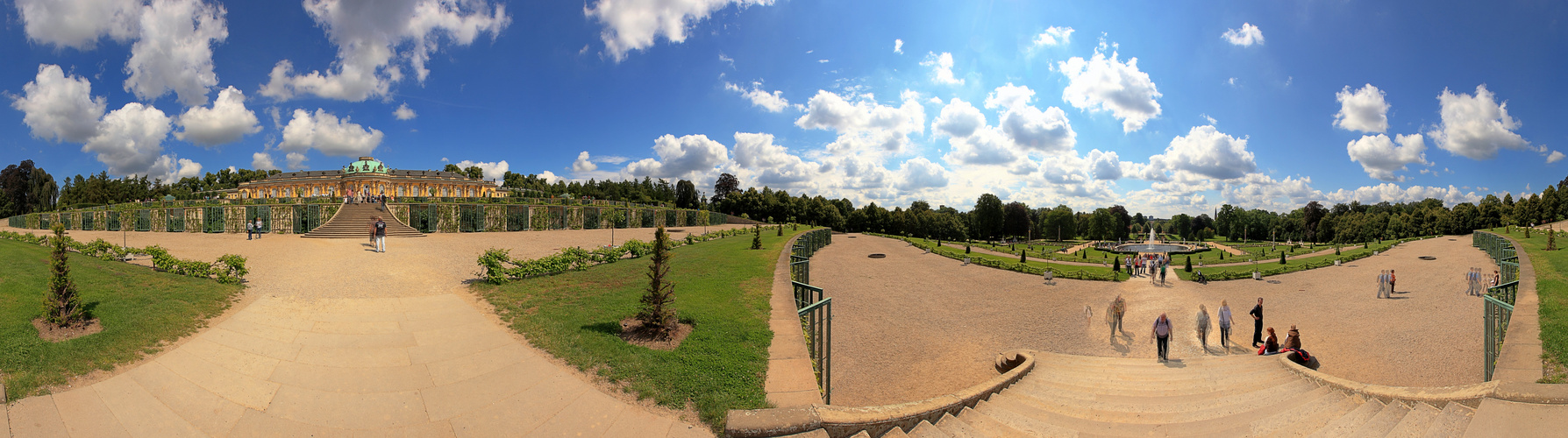 Panorama Schloss Sanssouci in Potsdam Berlin HDR