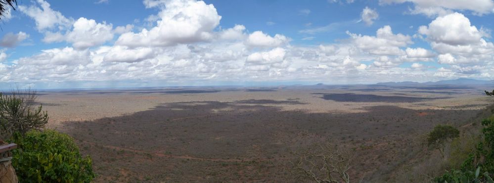 Panorama über den Tsavo West Nationalpark von der Ngulia Lodge aus.