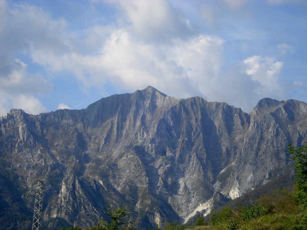 Panorama verso le cave di marmo