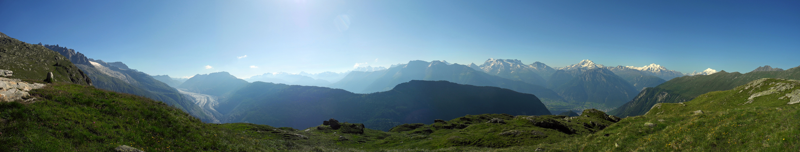 Panorama vom Aletschgletscher bis zum Matterhorn