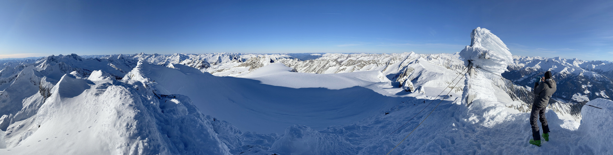 Panorama vom Gipfel des Schwarzenstein 3369m