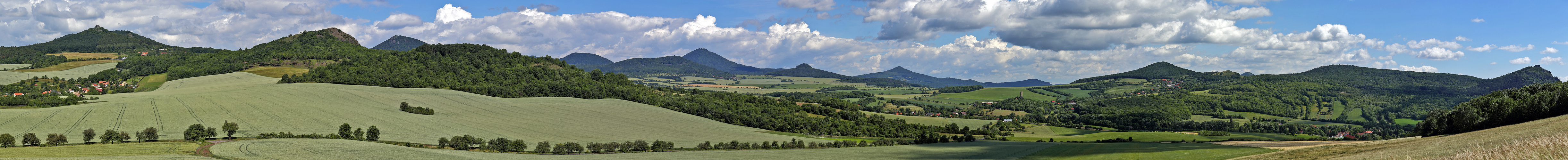 Panorama vom Hradek bis zum Kostal hier in der FC von mir erstmalig so gezeigt