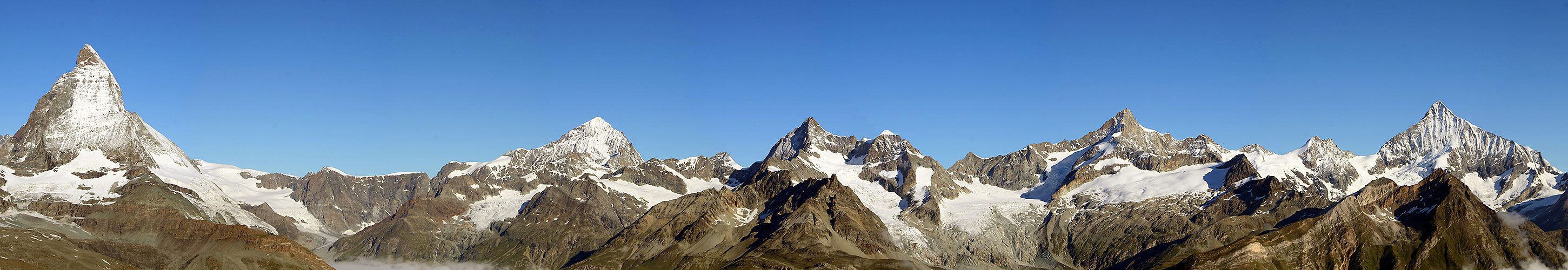 Panorama vom Matterhorn bis zum Weishorn vom Gornergrad aus