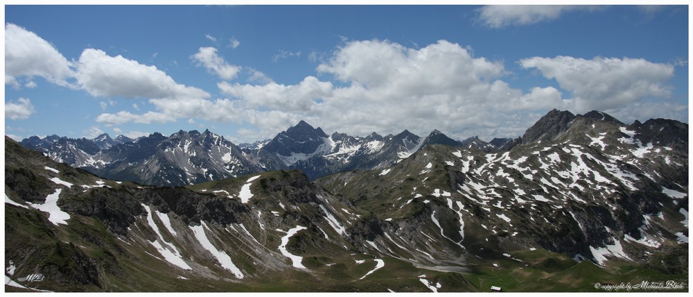 Panorama von der Steinkarspitze mit Blick auf den Hochvogel_Tannheim