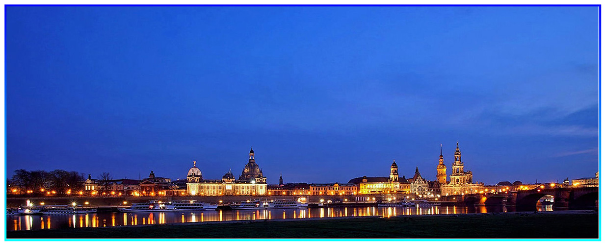 Panorama von Dresden zur Blauen Stunde